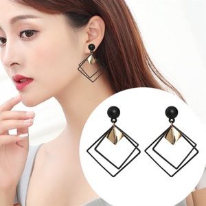 Geometric Black and Gold Diamond Shaped Earrings